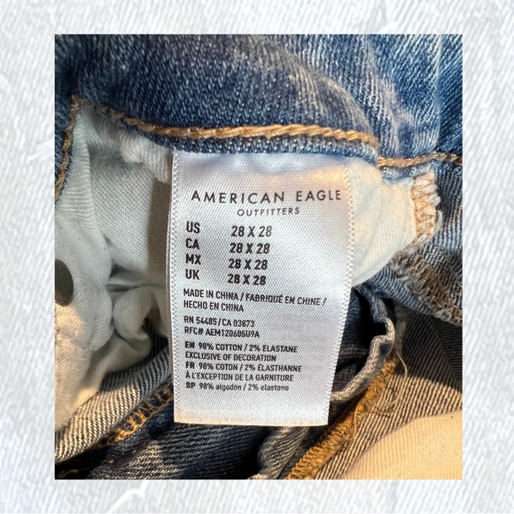 💙 American Eagle Distressed Skinny Jeans
Size: 28 × 28 - Picture 3 of 4